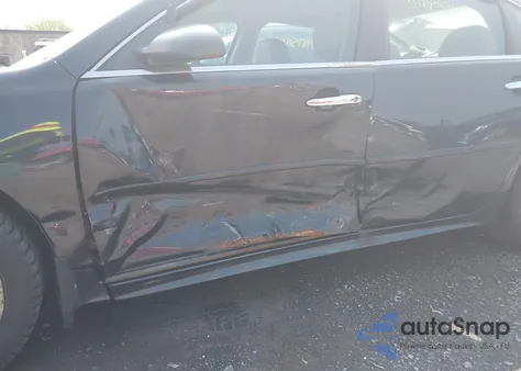 2013 Chevrolet Impala Ltz z USA, uszkodzony, nr VIN 2G1WC5E35D1123653